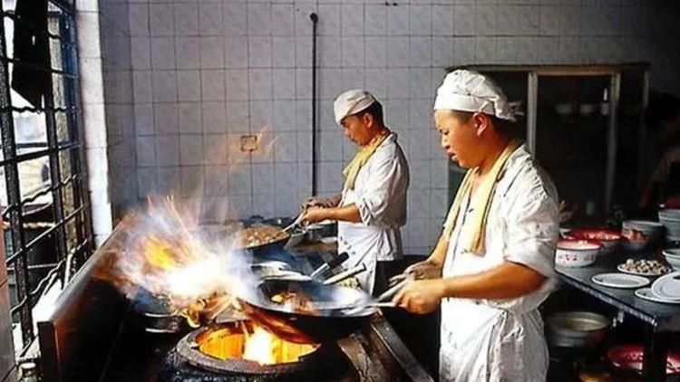 岛国午夜视频