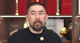 播放黄色片